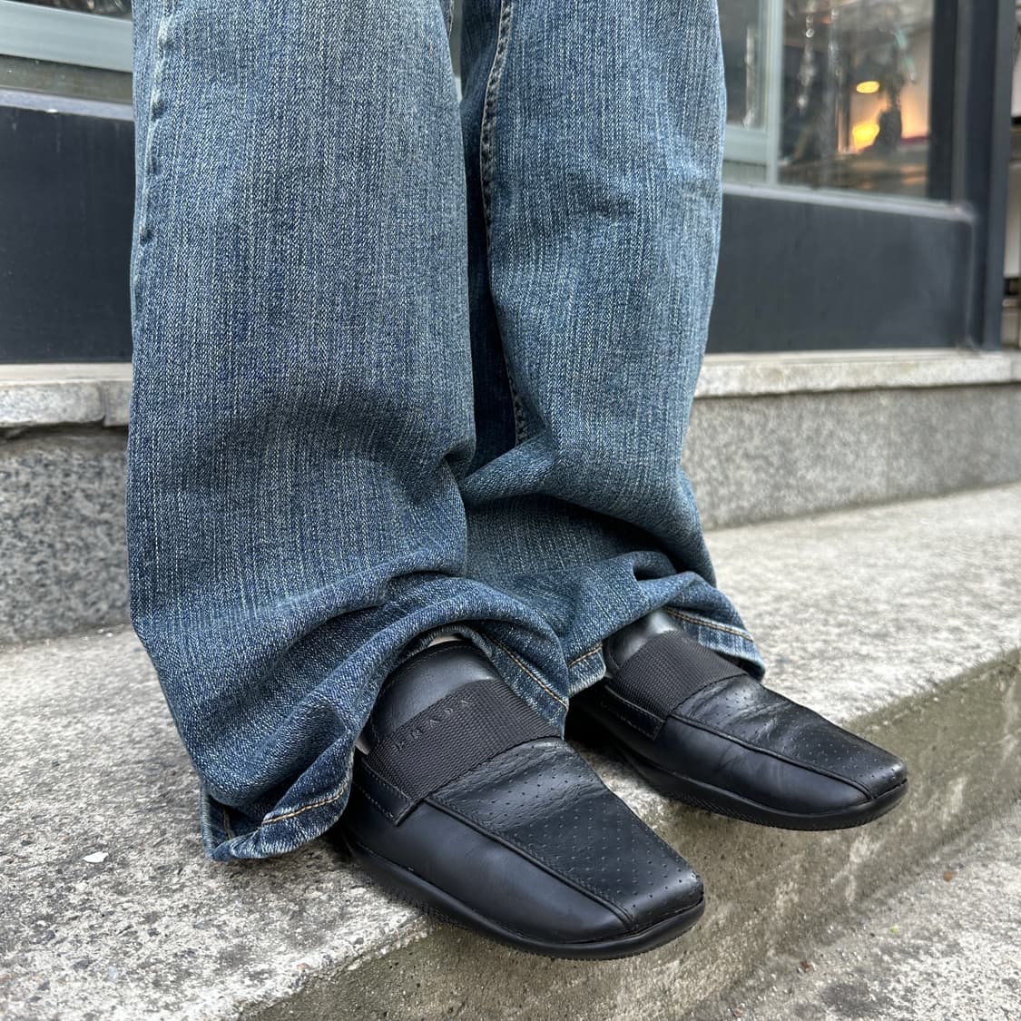 00s 블랙 프라다 스포츠 스퀘어토 로퍼 상품이미지1