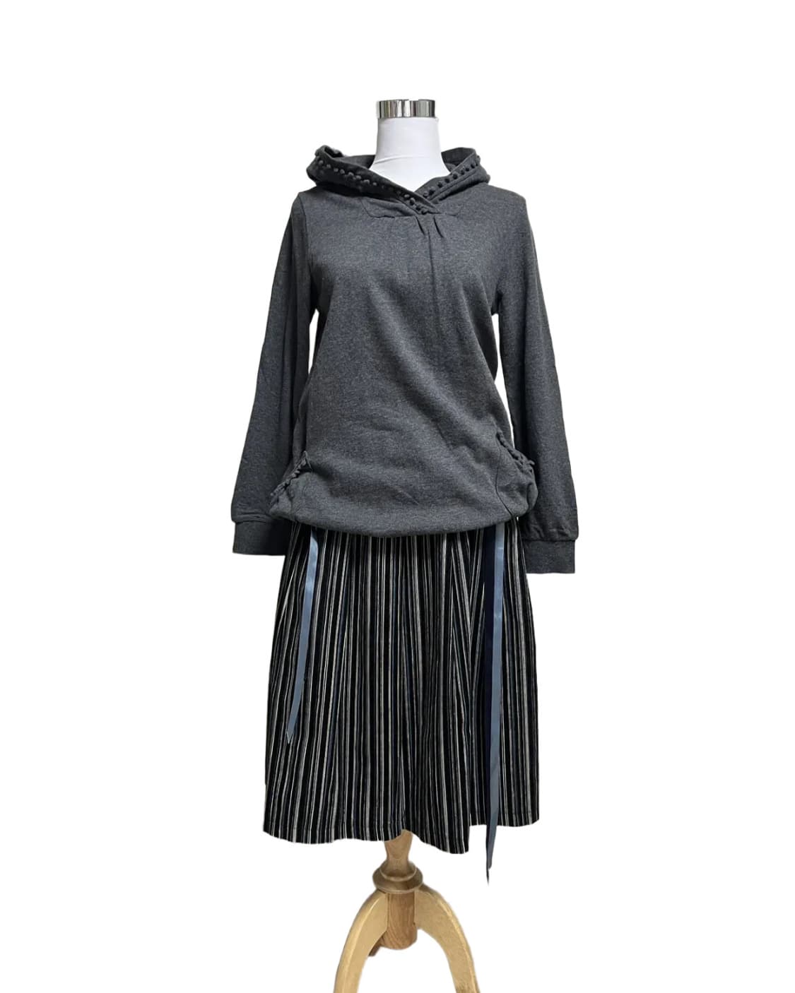 Pompom gray hoodie 상품이미지6