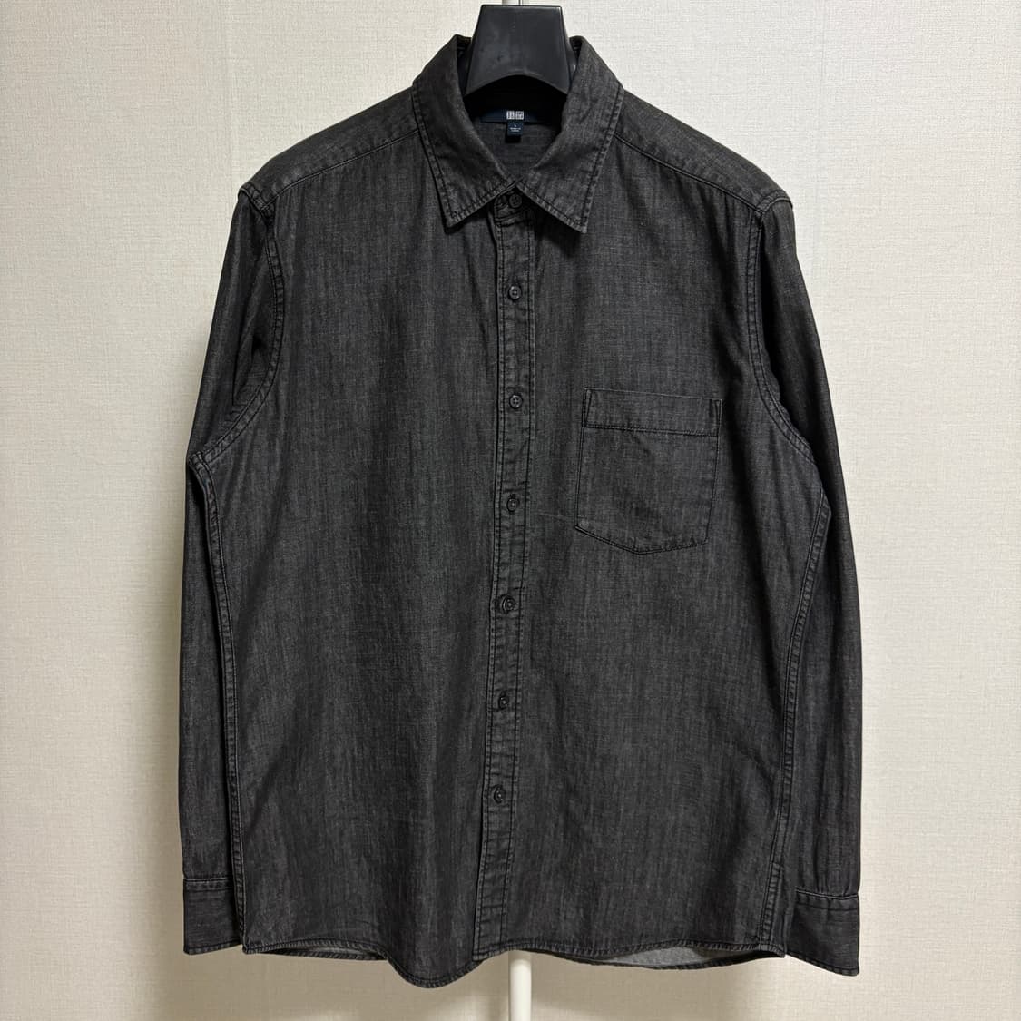유니클로 베이직 데님 셔츠 / 흑청, L 상품이미지1