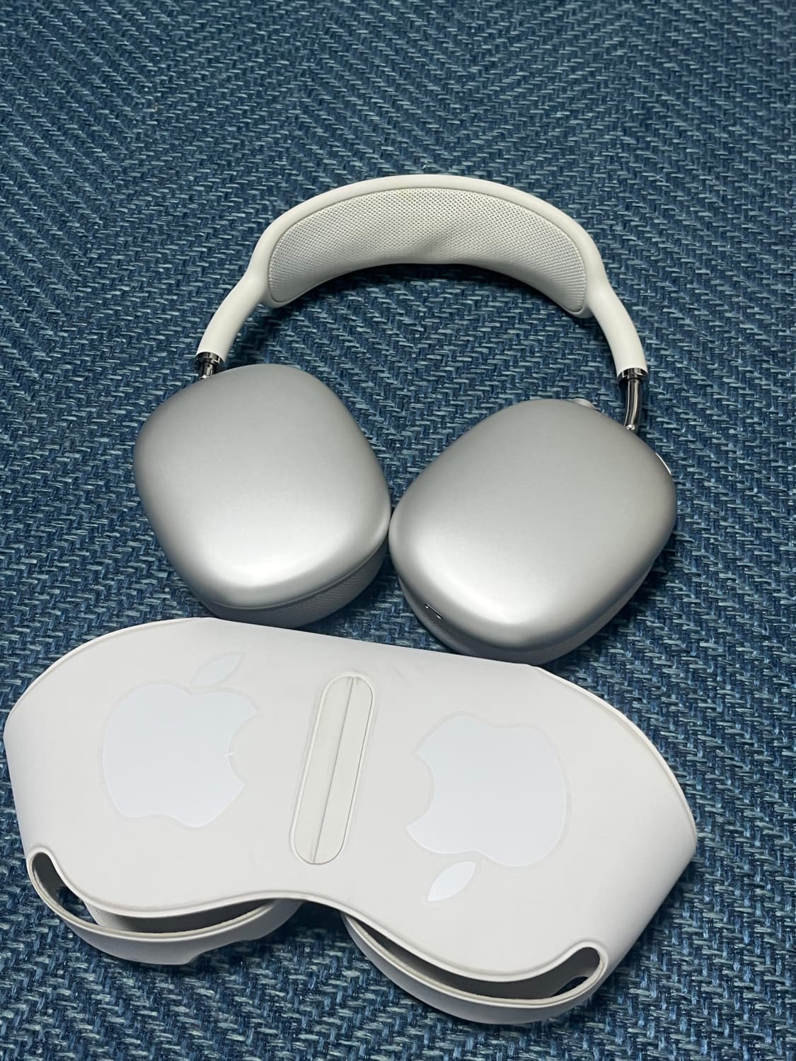 애플 에어팟 맥스 실버 상품이미지1