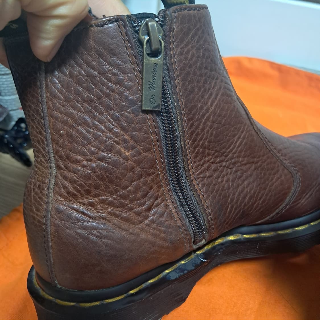 닥터마틴 여성 부츠 워커 2976W/ZIPS 38EU(약240) 상품이미지8