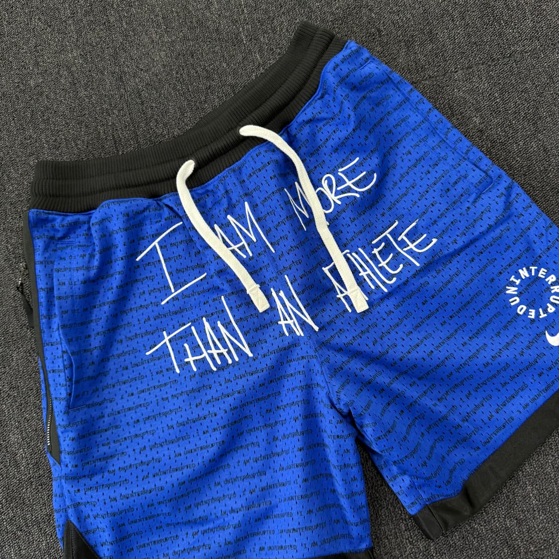 나이키 x 르브론 제임스 모어 댄 앤 애슬리트 쇼츠 상품이미지2