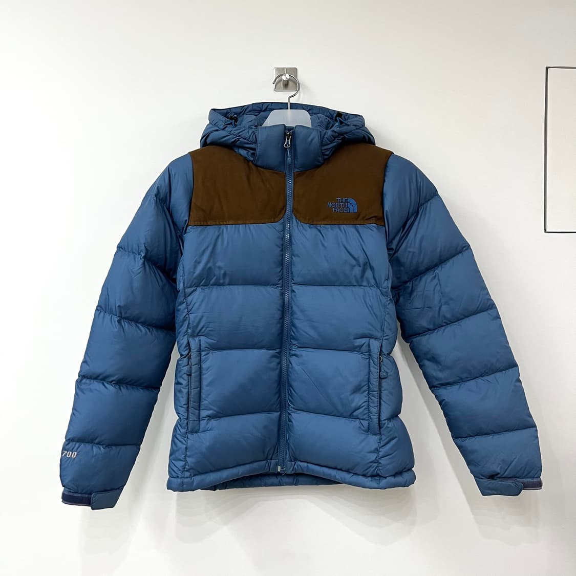 노스페이스 눕시 700 구스다운 딥블루 패딩 상품이미지2
