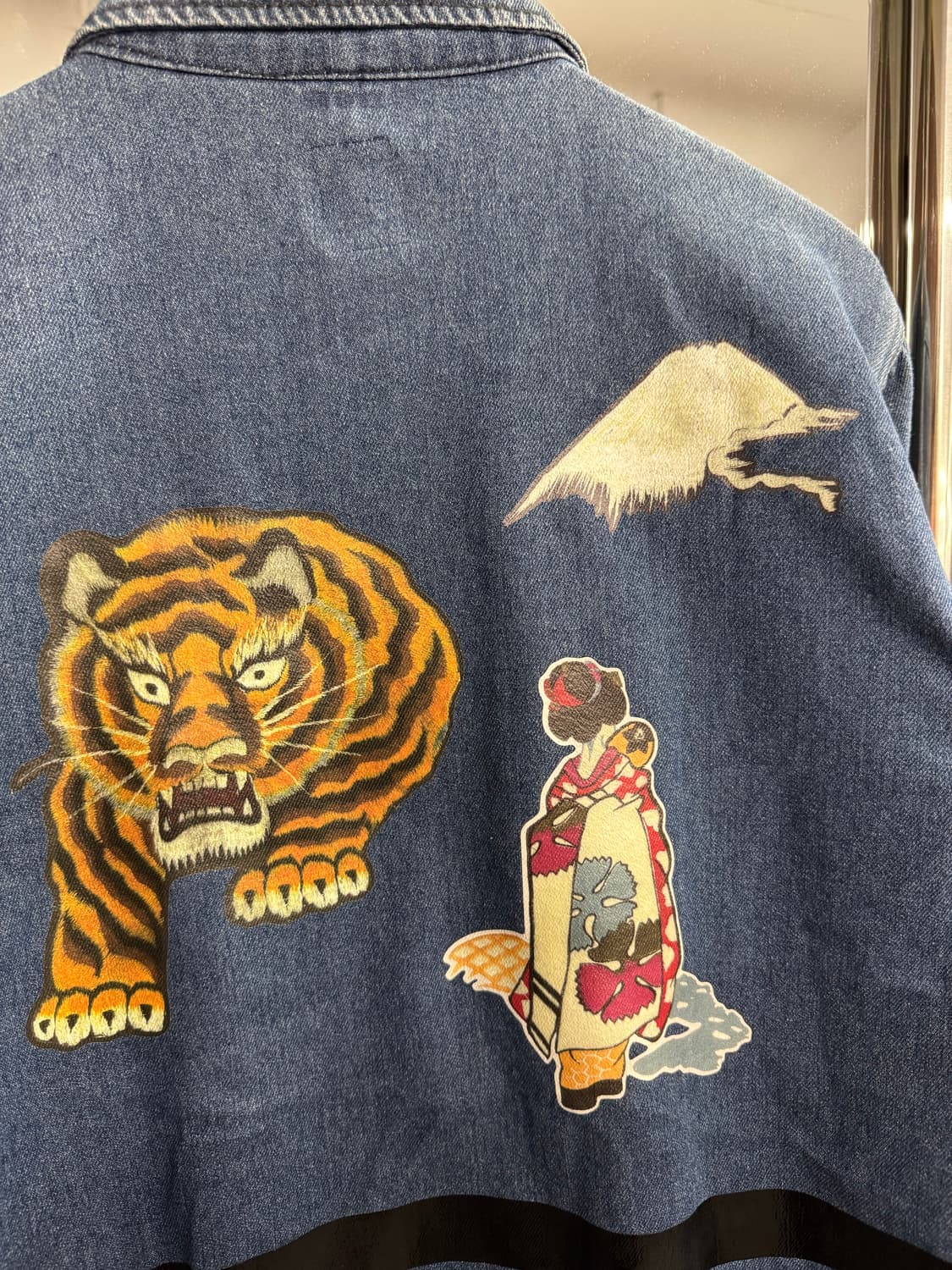 toga odds&ends 뒷판 프린팅 데님자켓 상품이미지5