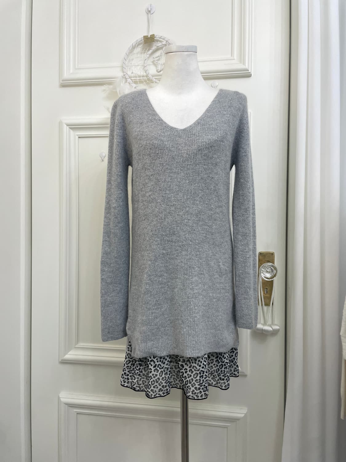 gray angora v-neck slit opc&blackgray le 상품이미지1