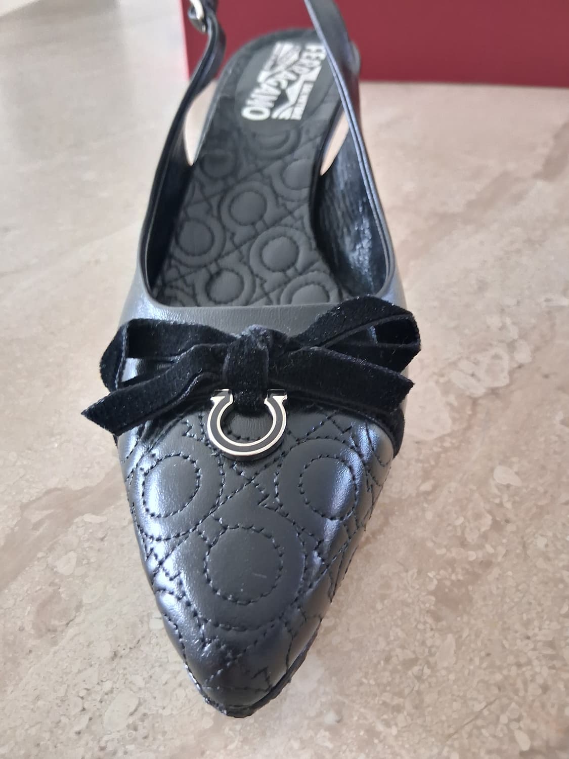페라가모 간치니 로고 퀼팅 슬링백 뮬 Size 5.5 상품이미지5