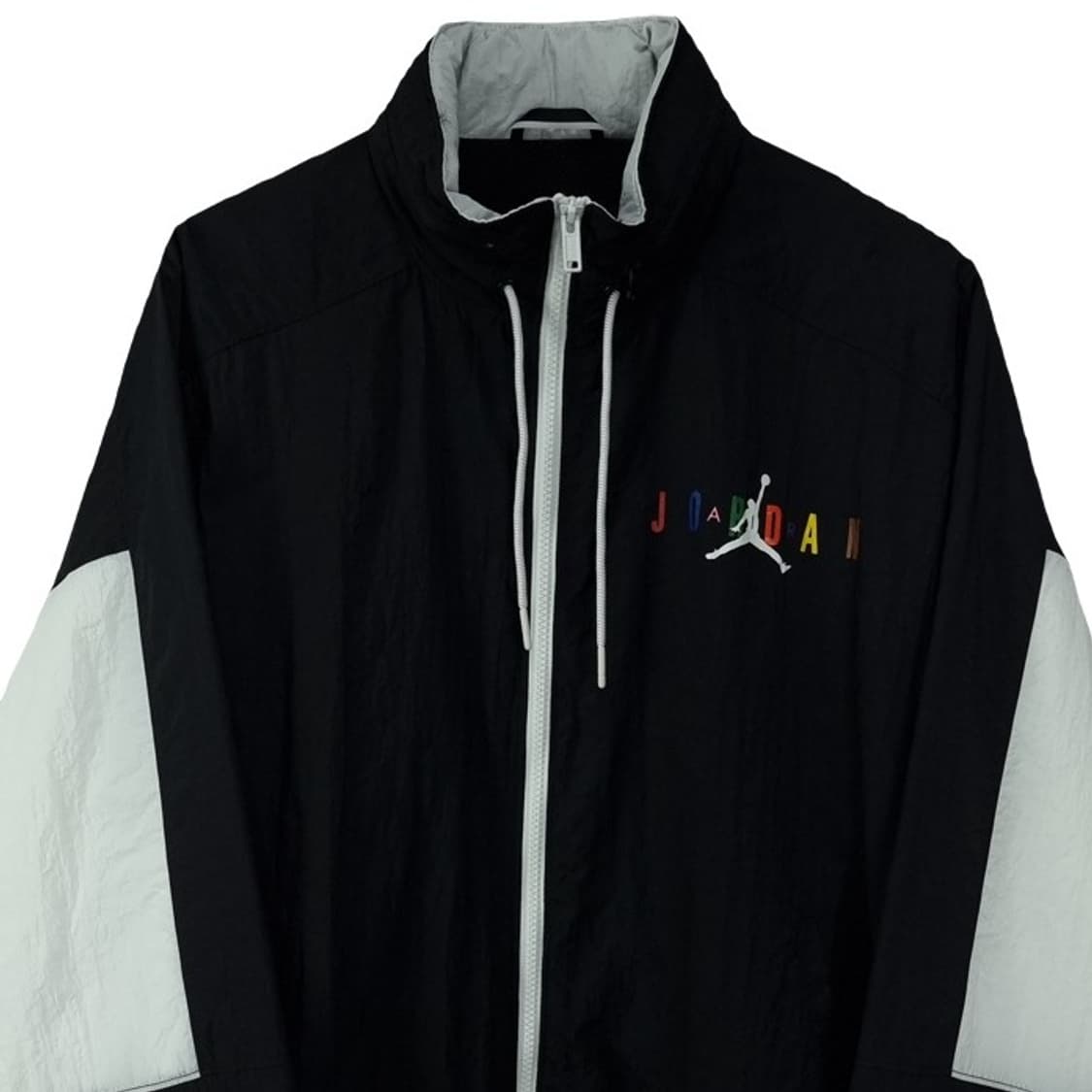 [나이키] 로고 프린팅 오버핏 바람막이 자켓 블랙 M19166 상품이미지4