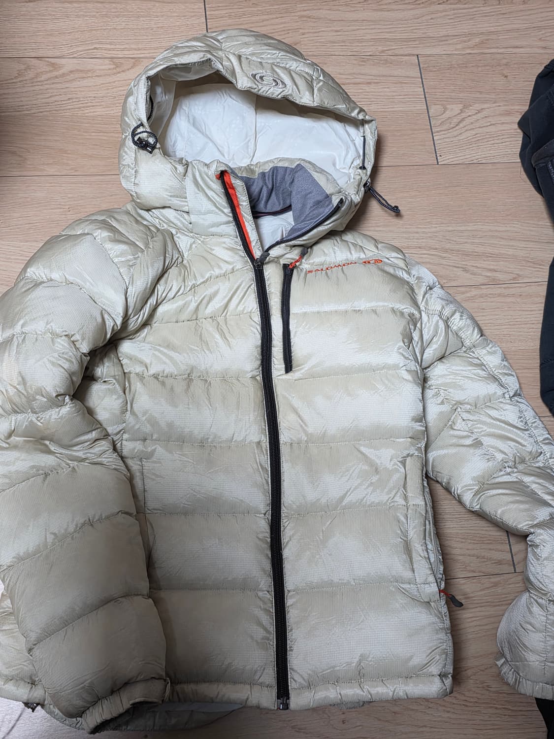 살로몬 덕다운 아이보리 패딩 m 상품이미지2