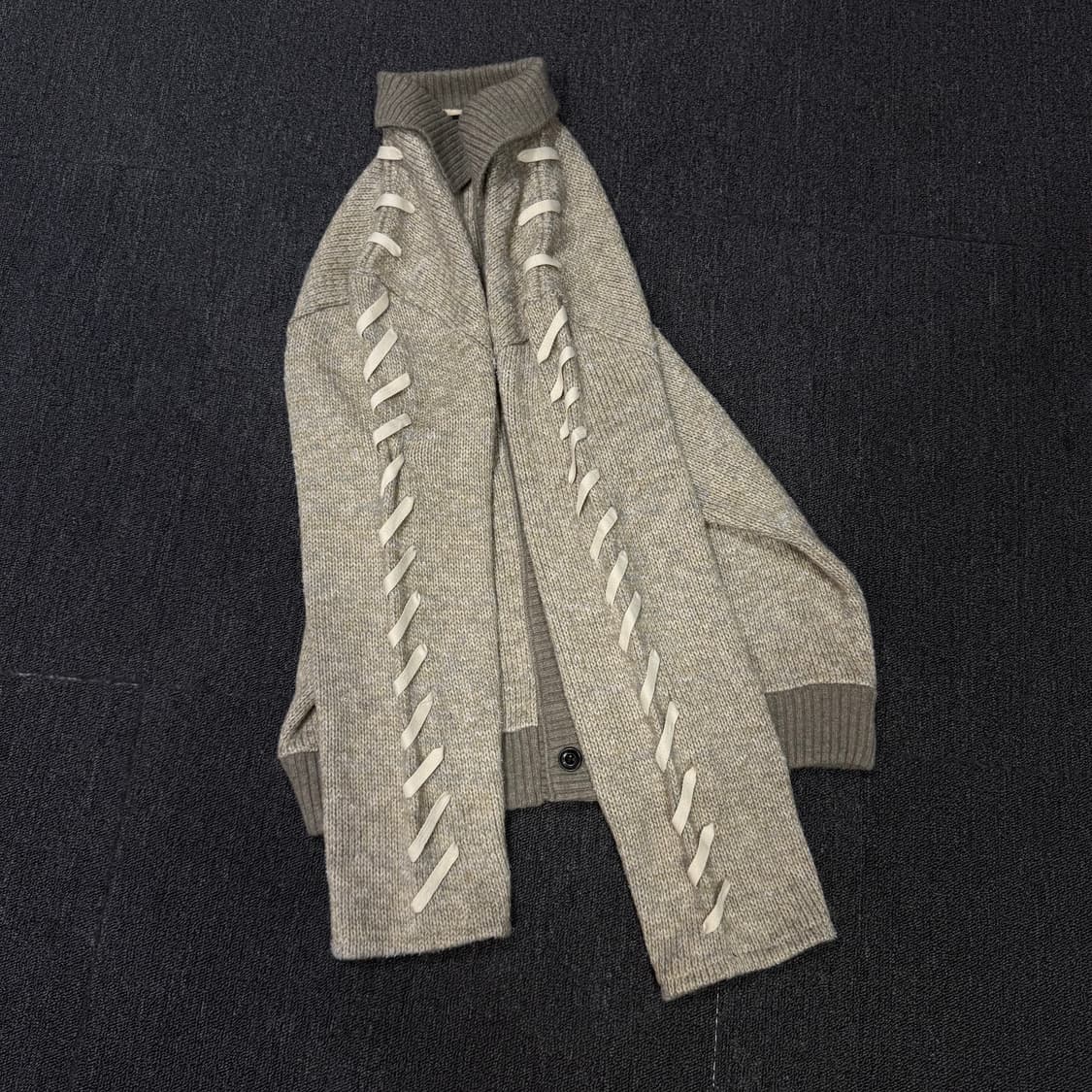 앤더슨벨 언브리치 레이스 업 가디건  상품이미지4