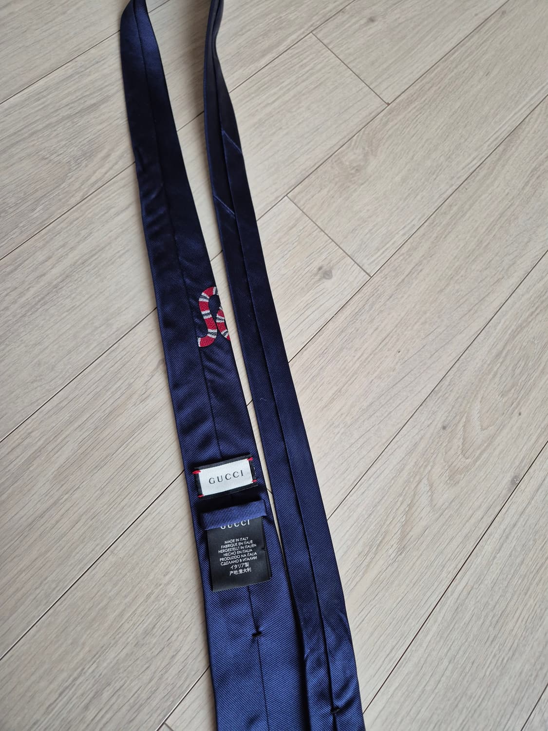 구찌 스네이크 넥타이 상품이미지6