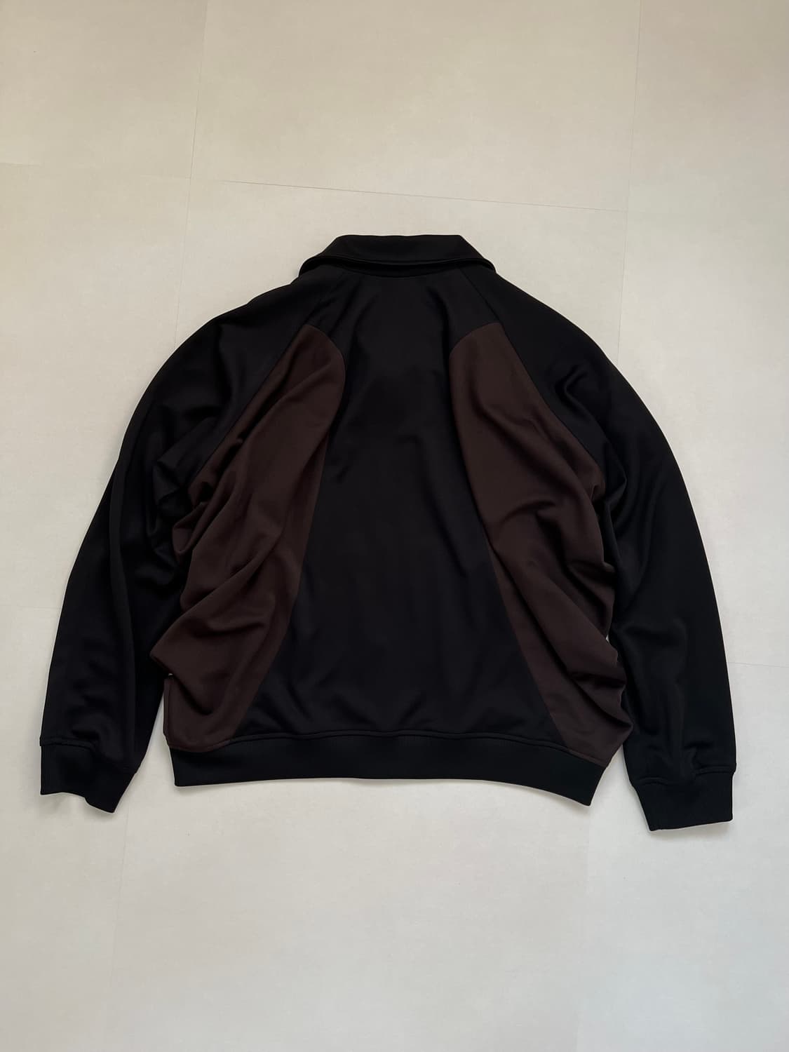 지용킴 Draped Track Jacket - Black 상품이미지2