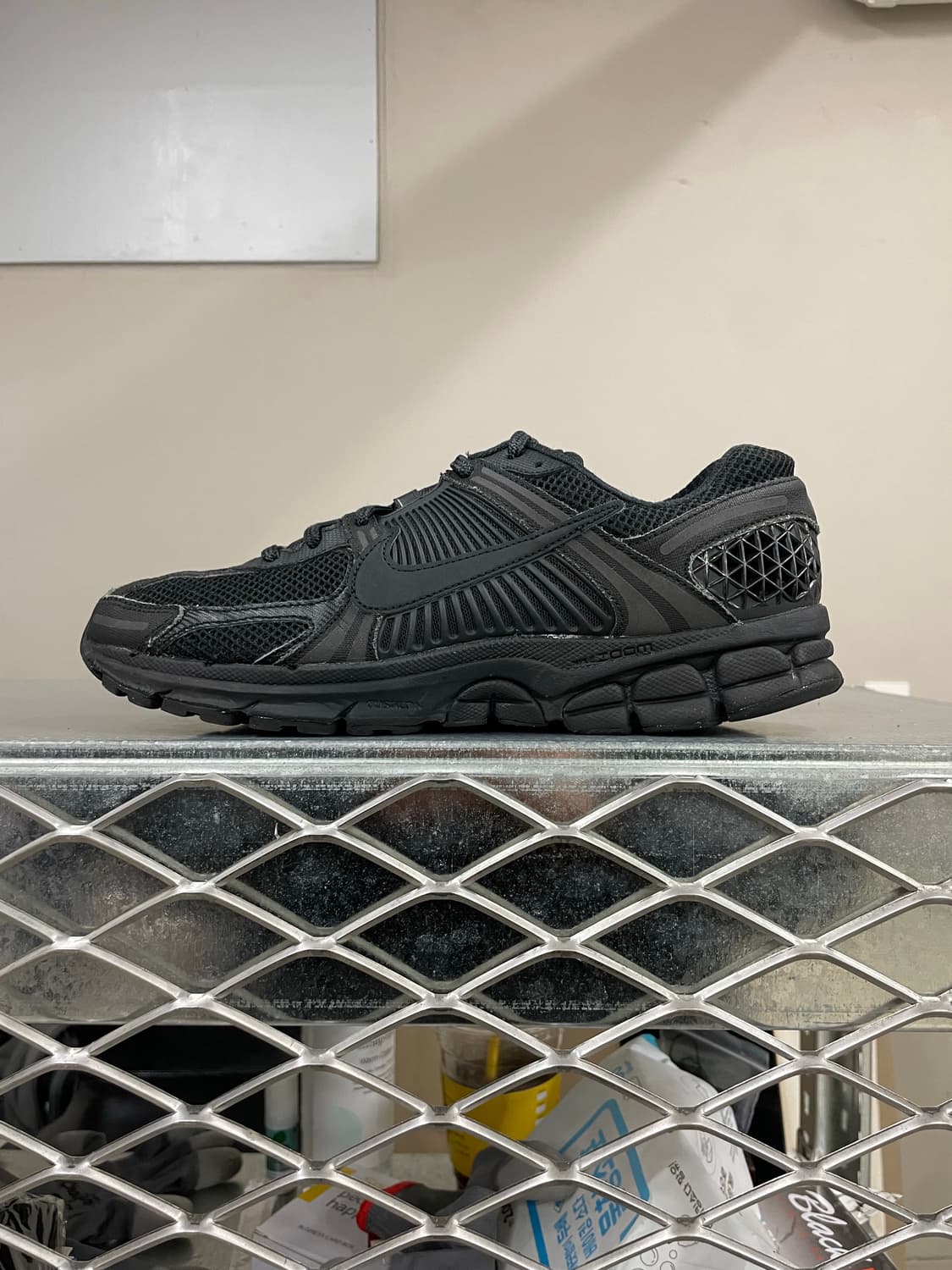 나이키 줌 보메로 5 트리플 블랙 275 상품이미지1