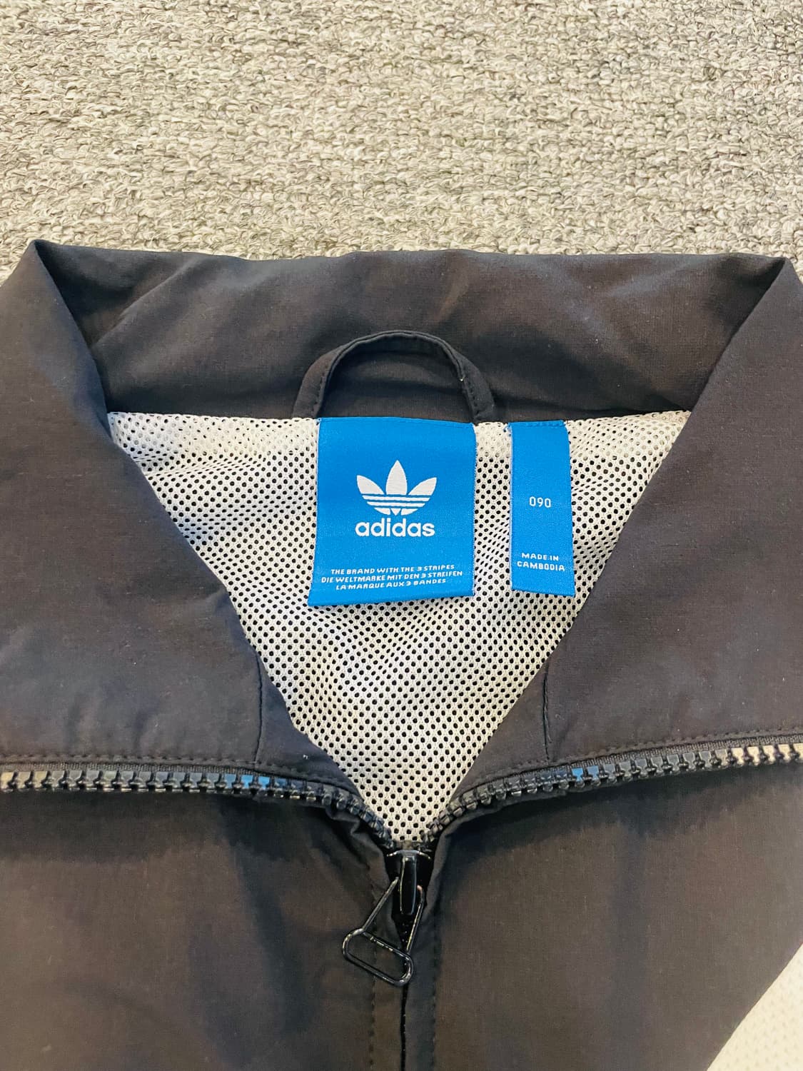 아디다스 EQT BOLD TT 져지 트랙탑 자켓(모델명: BK7209) 상품이미지2