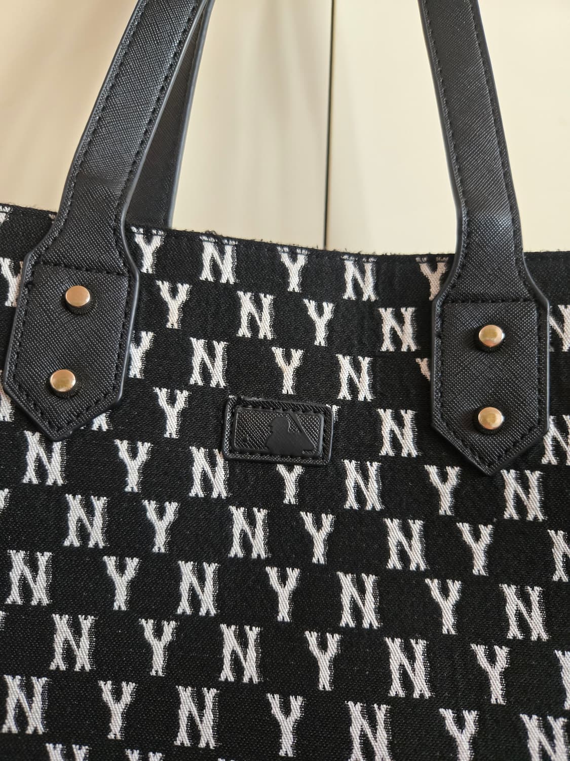 MLB 모노그램 자카드 토드백/숄더백 상품이미지4