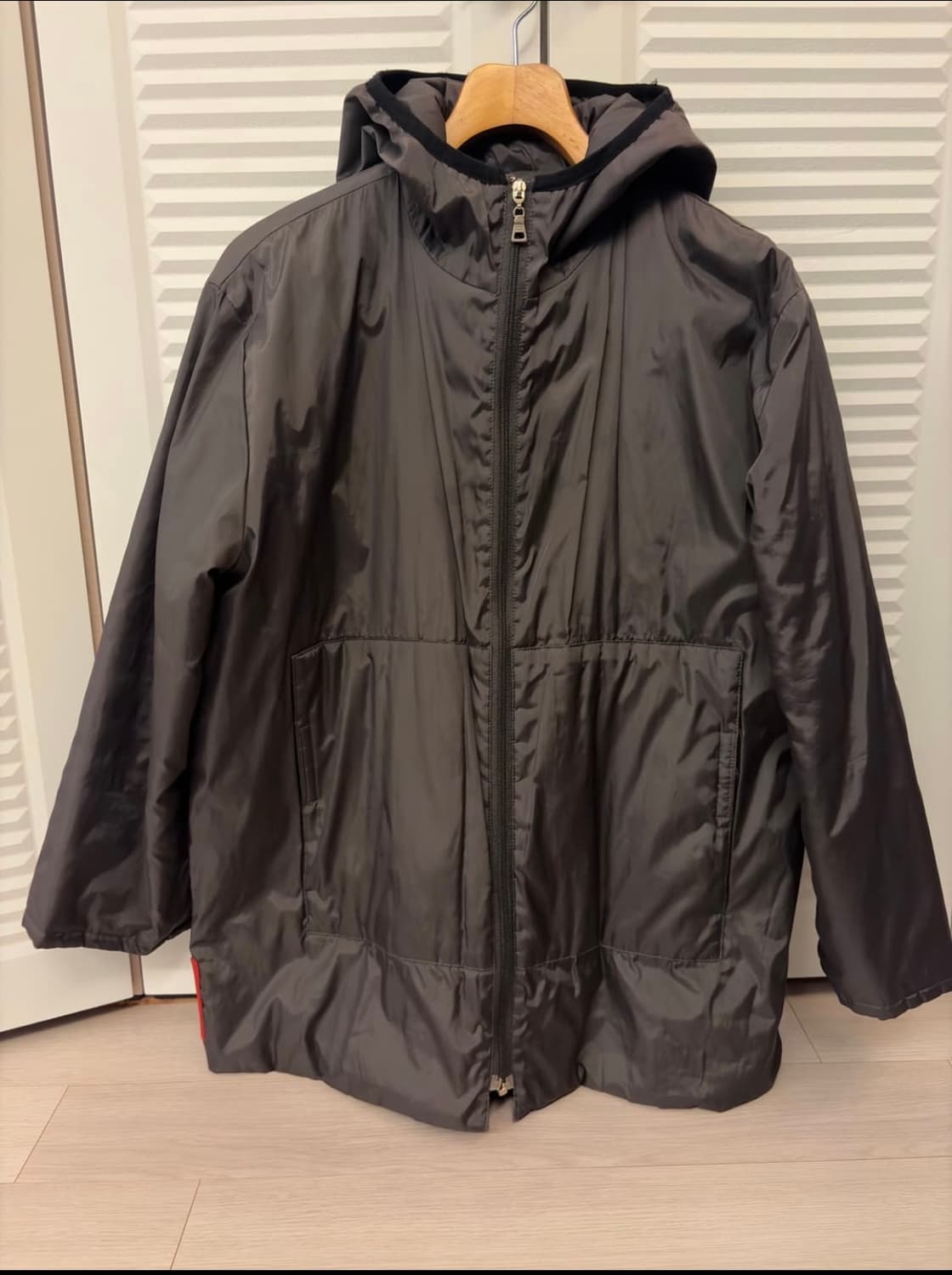 빈티지 프라다 다크올리브 경량패딩 상품이미지1