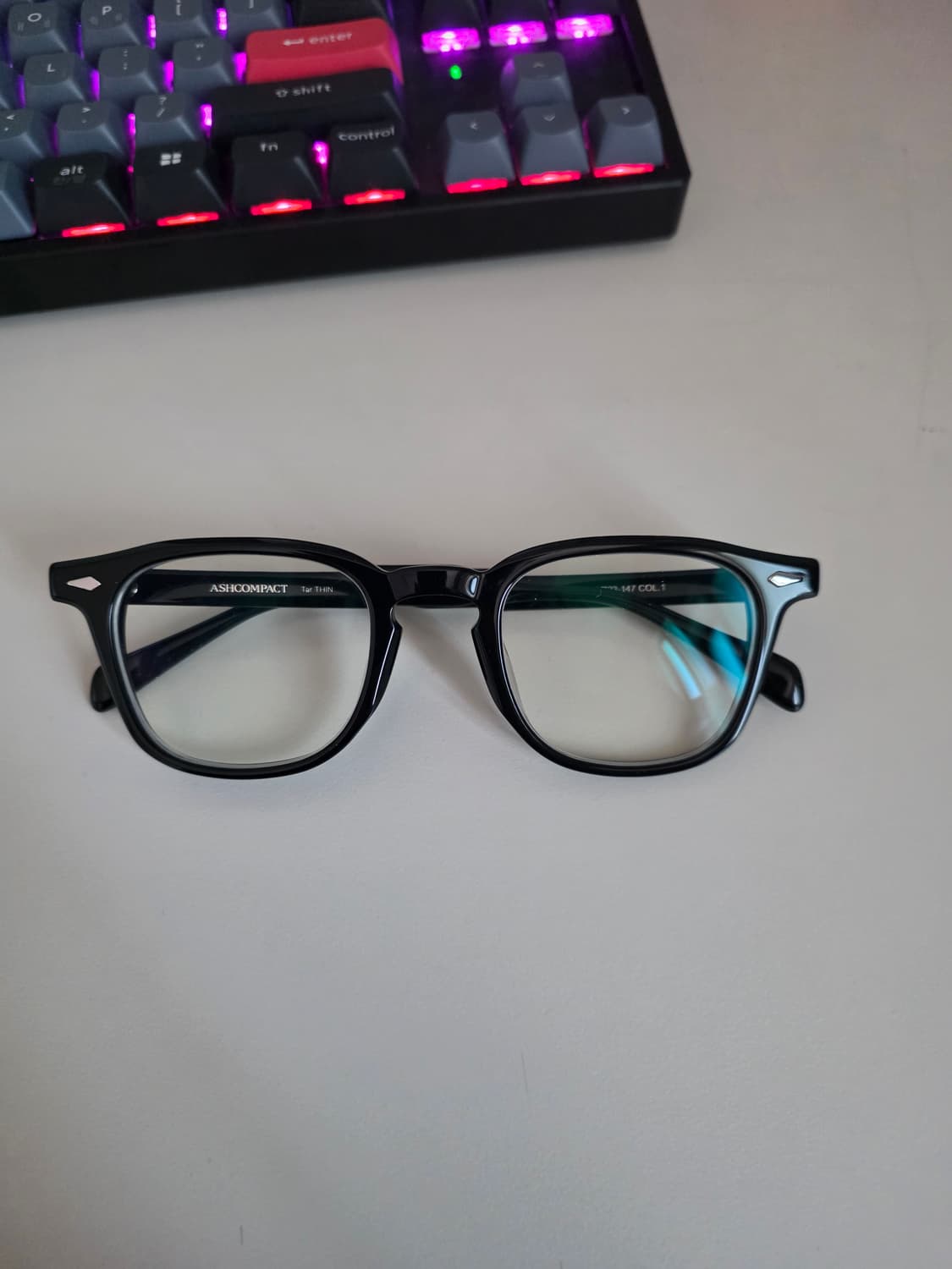 애쉬컴팩트 타르 씬 뿔테 안경 48사이즈 새상품 상품이미지1