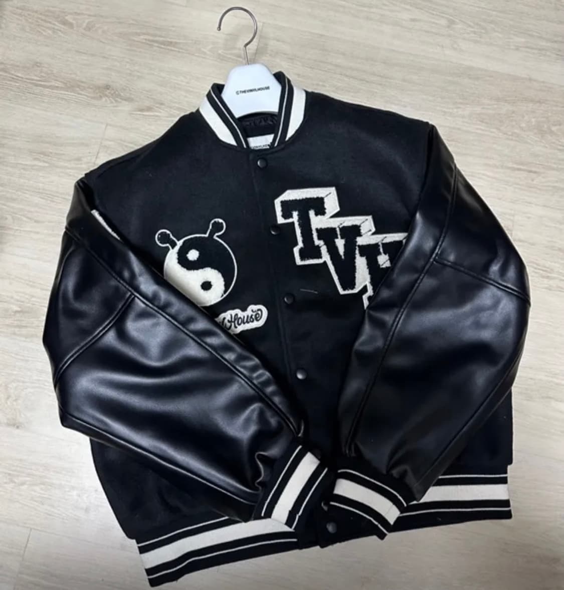 더바이닐하우스 바시티자켓(M) 상품이미지5