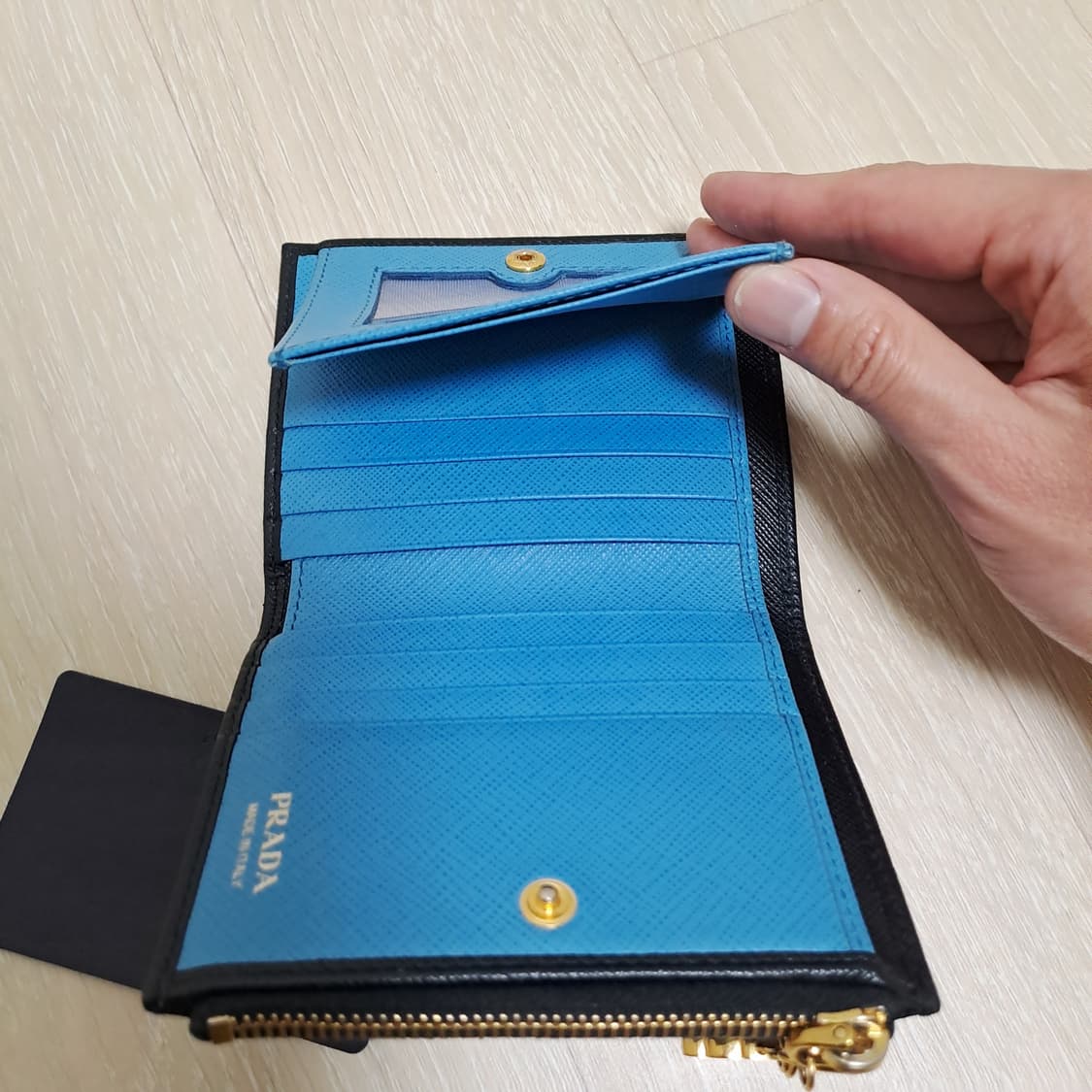 [100%/정품] 프라다 사피아노 로봇 컴팩트 지갑, 프라다지갑 상품이미지6