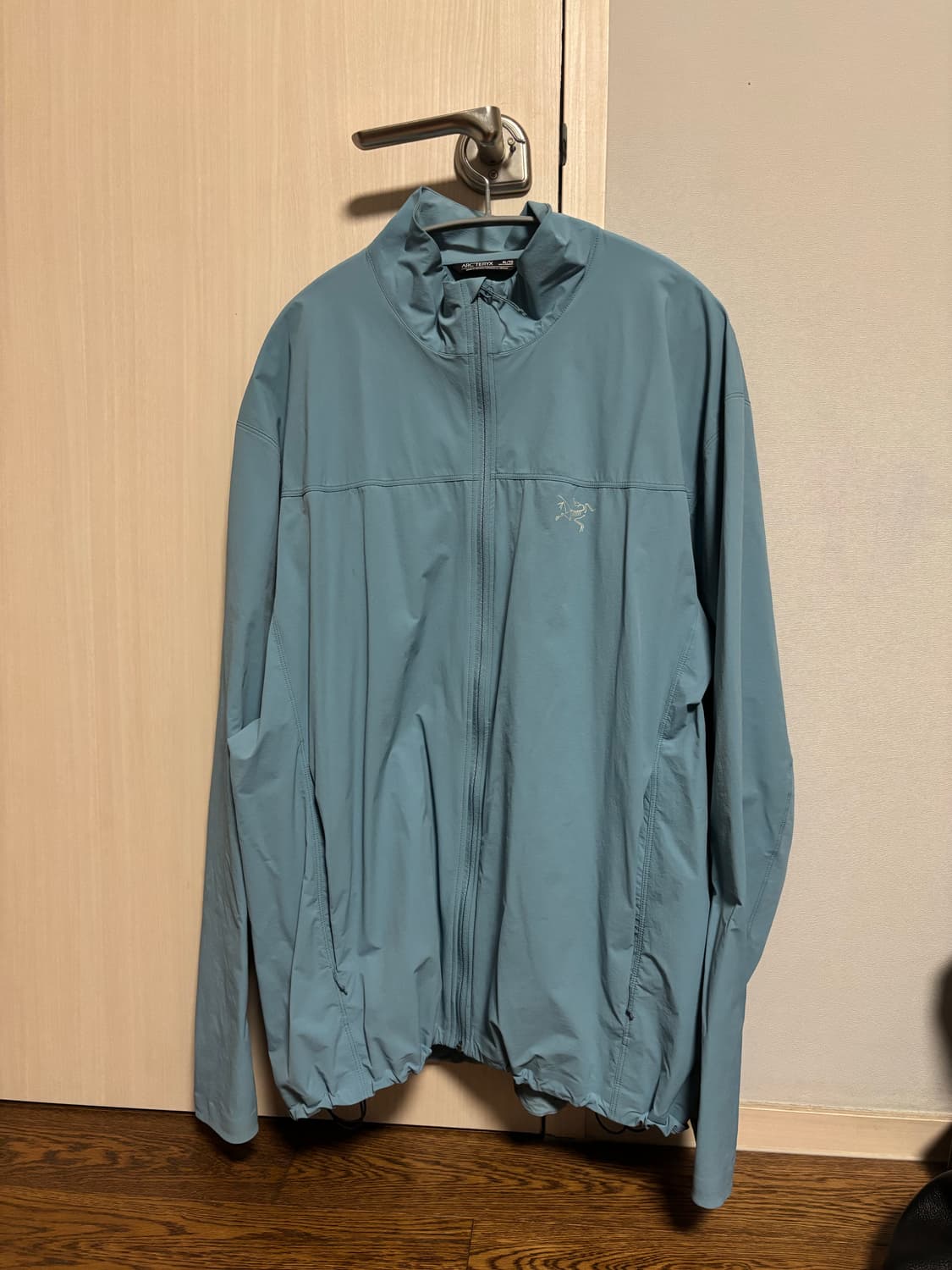 아크테릭스 감마 라이트웨이트 논후드 솔레스 색상 XL 상품이미지1