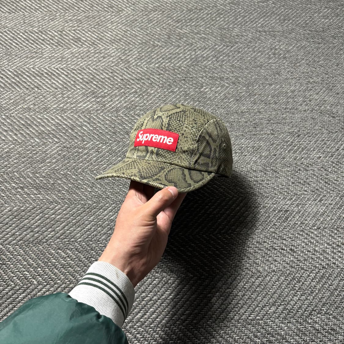 24ss 슈프림 워시드 치노 스네이크 트윌 캠프 캡 상품이미지2