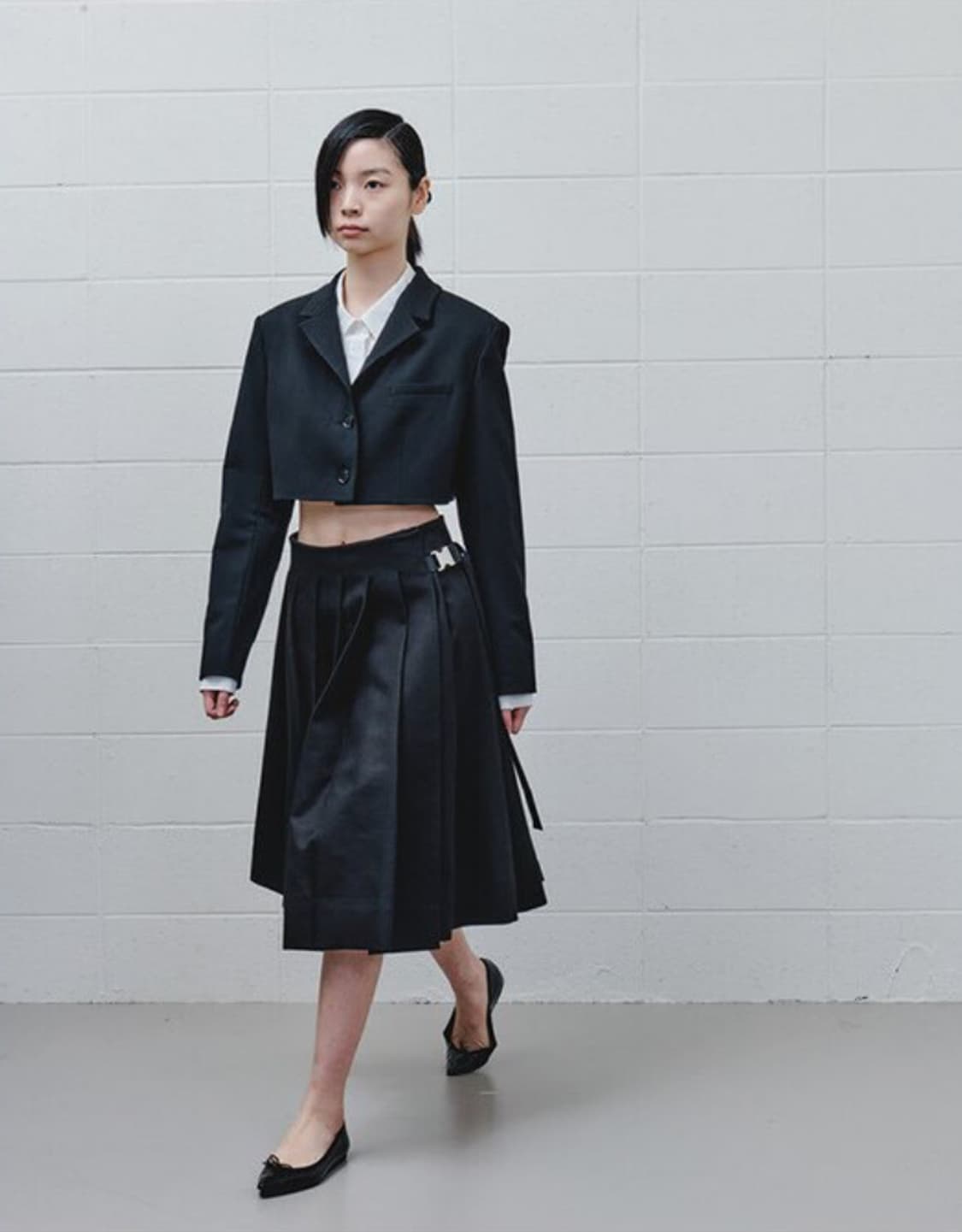 새상품 MINJUKIM TAILORED SHORT JACKET 상품이미지2