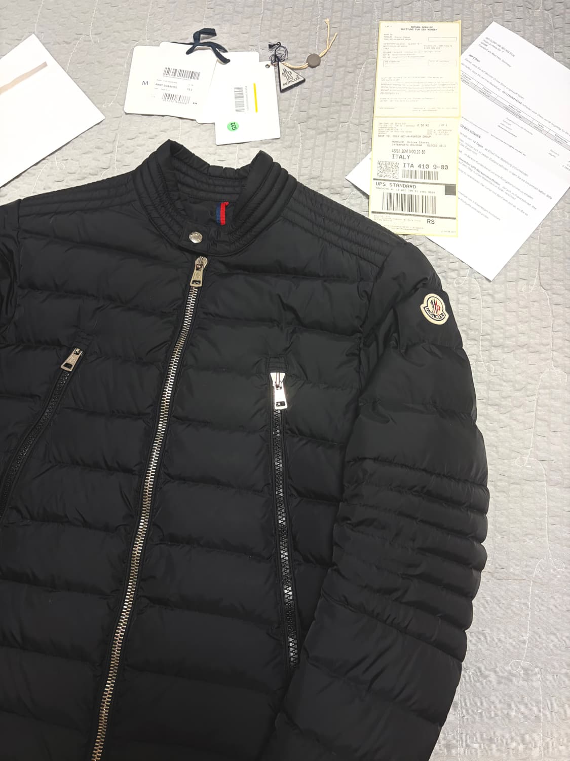 몽클레어 아미오 경량패딩 상품이미지3