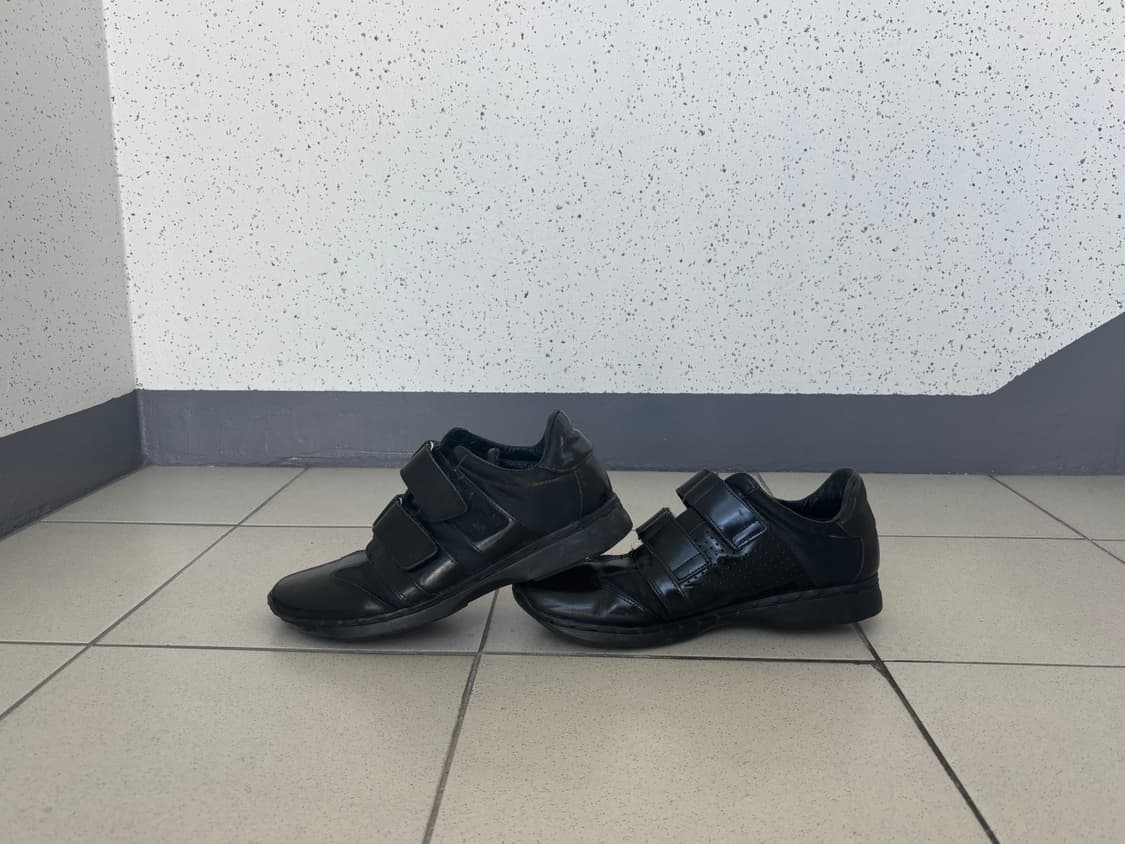 구찌 레더 밸크로 슈즈 상품이미지1