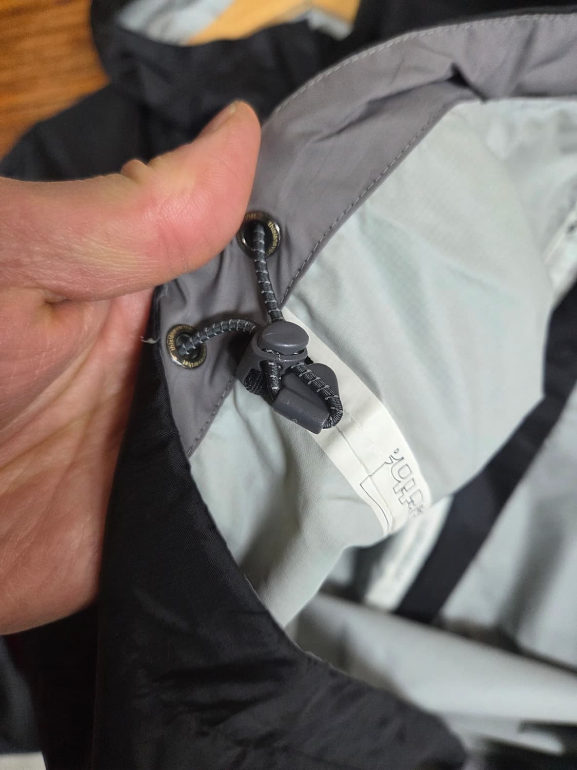 디스이즈네버댓 심실링 테이프드 바람막이 자켓 s 상품이미지7