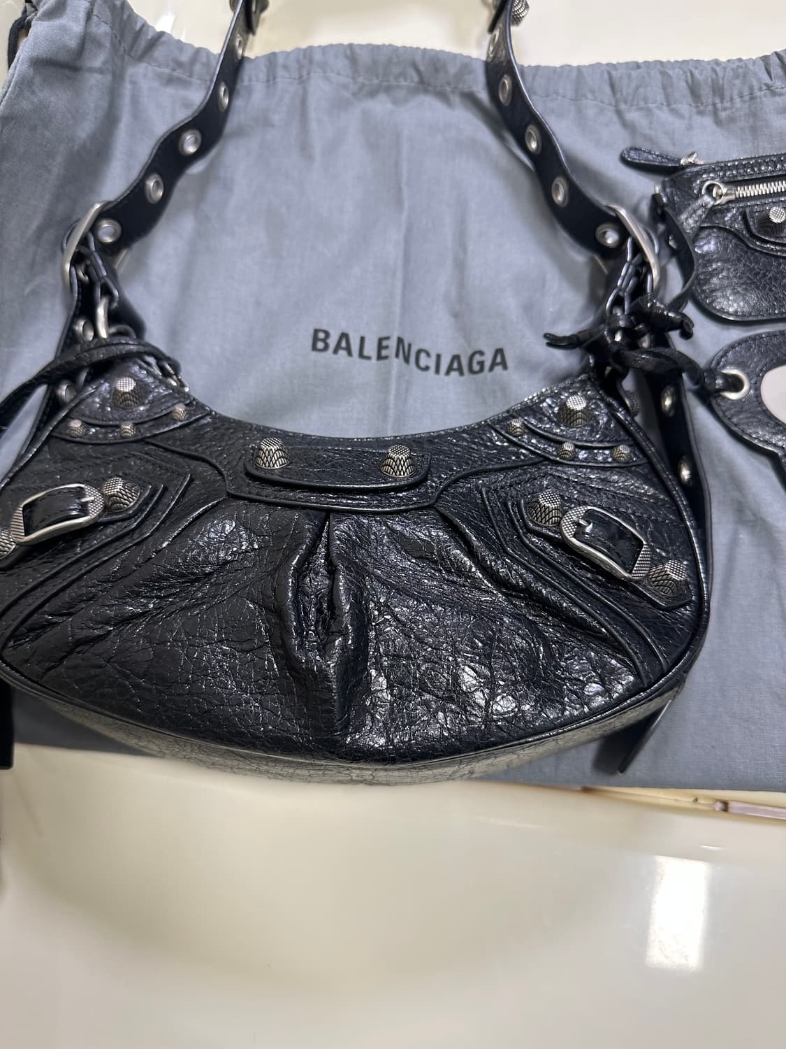 ❌거래중[A+ 정품] 발렌시아가 르카골 블랙 xs 상품이미지6