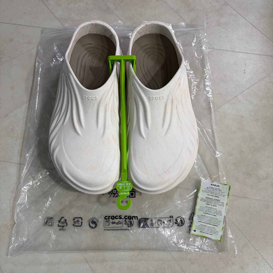 새상품(290)크록스 에코 웨이브 클로그 워터컬러 마블드 본 멀티 상품이미지3