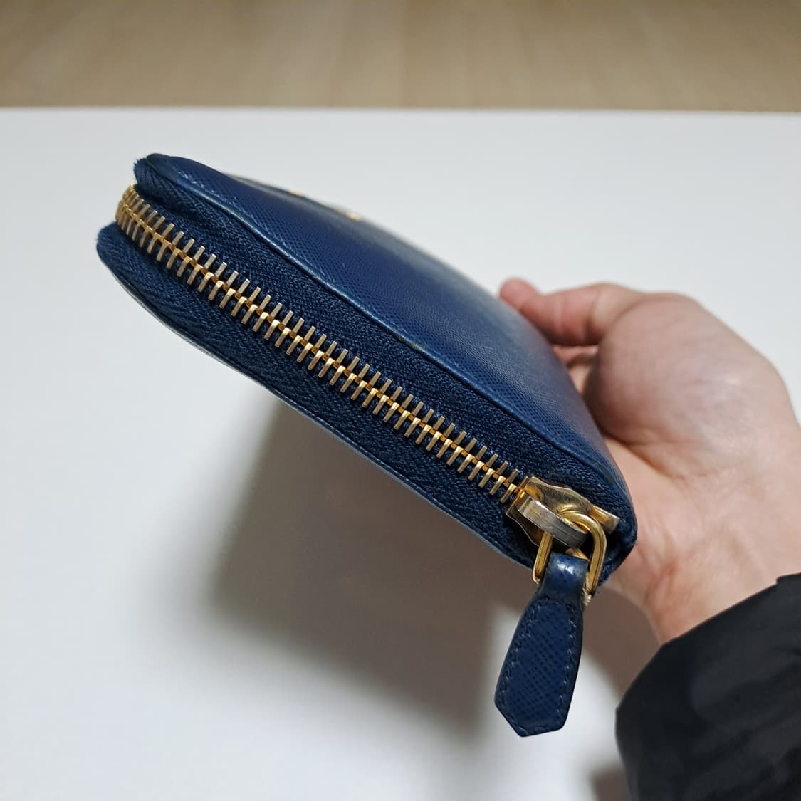 [100%/정품] 프라다 사피아노 지퍼 장지갑 네이비, 프라다지갑 상품이미지7