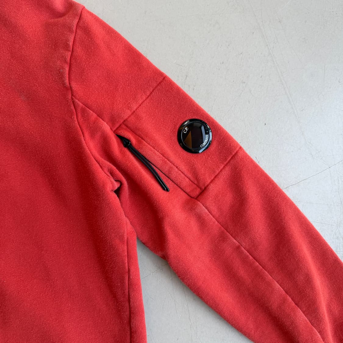 cp컴퍼니 렌즈 스웻셔츠 상품이미지1