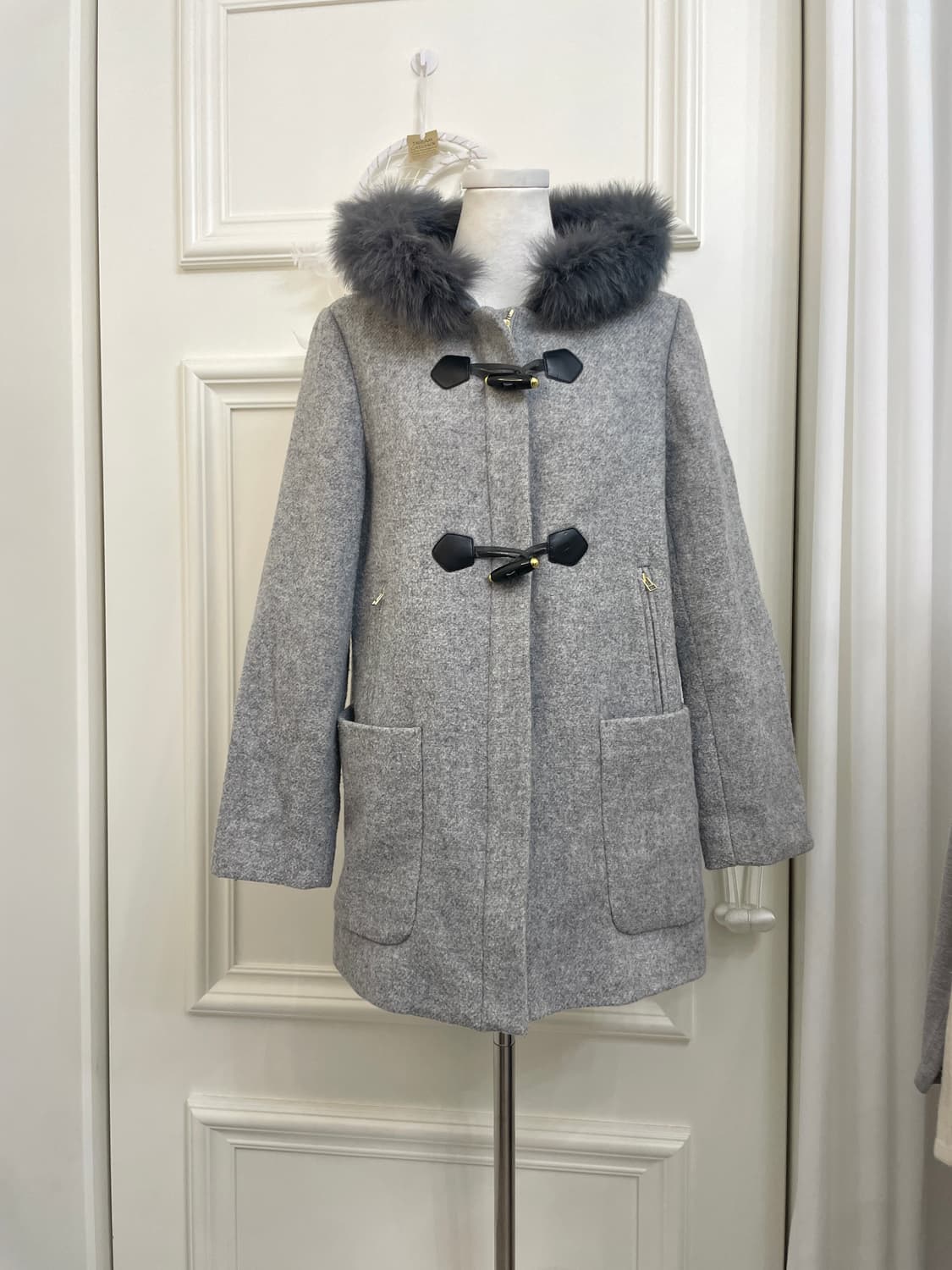 gray hoodie fur pocket point coat 상품이미지1