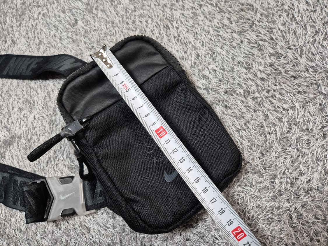 나이키 에센셜 스몰 힙백 슬링백 상품이미지10