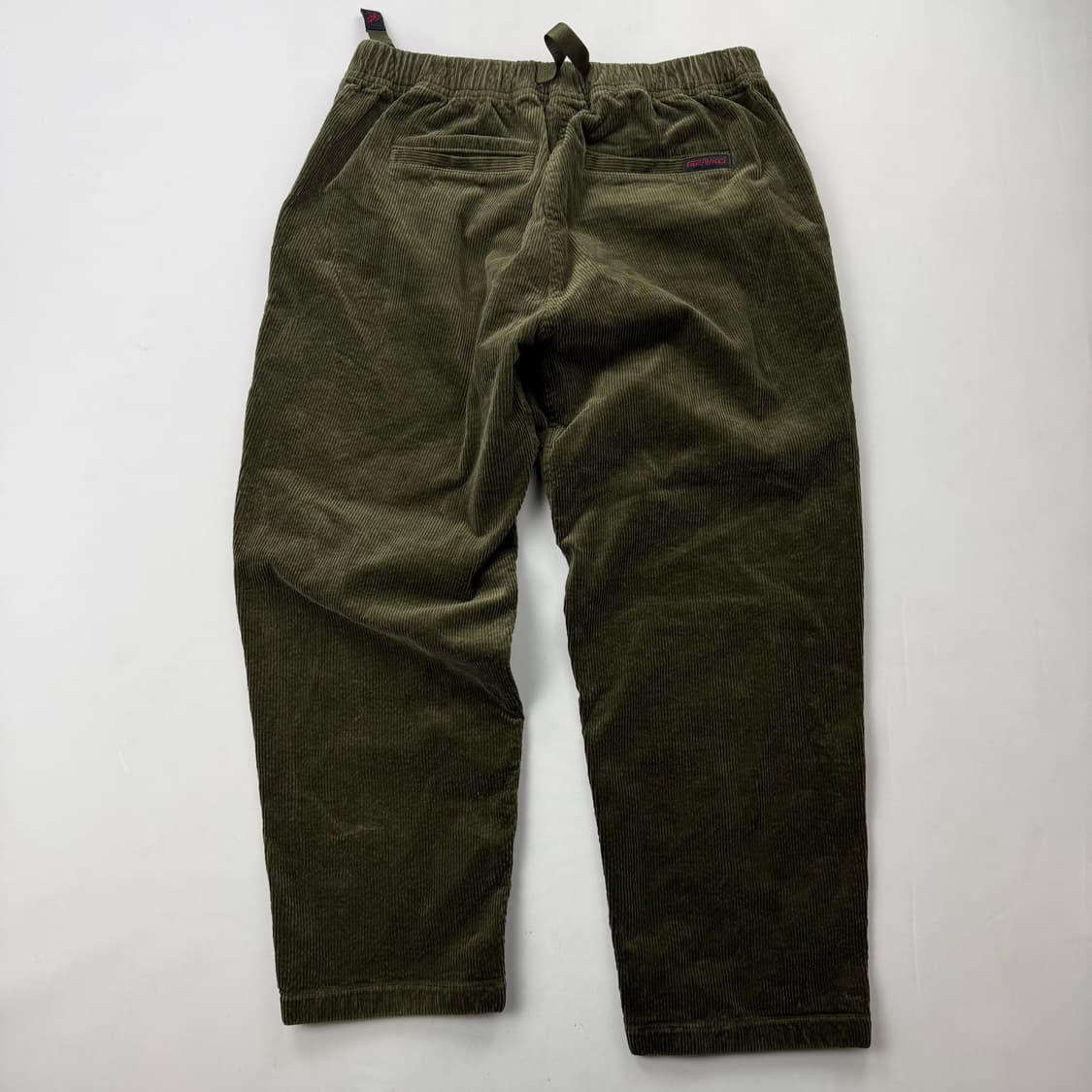 그라미치 루즈테이퍼드 코듀로이 팬츠 올리브 상품이미지6