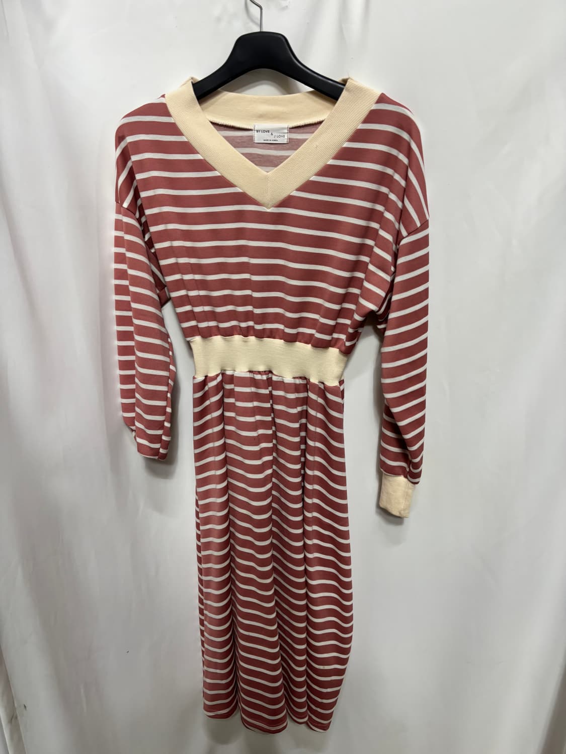 스트라이프 허리 밴딩 브이넥 롱 원피스 상품이미지1