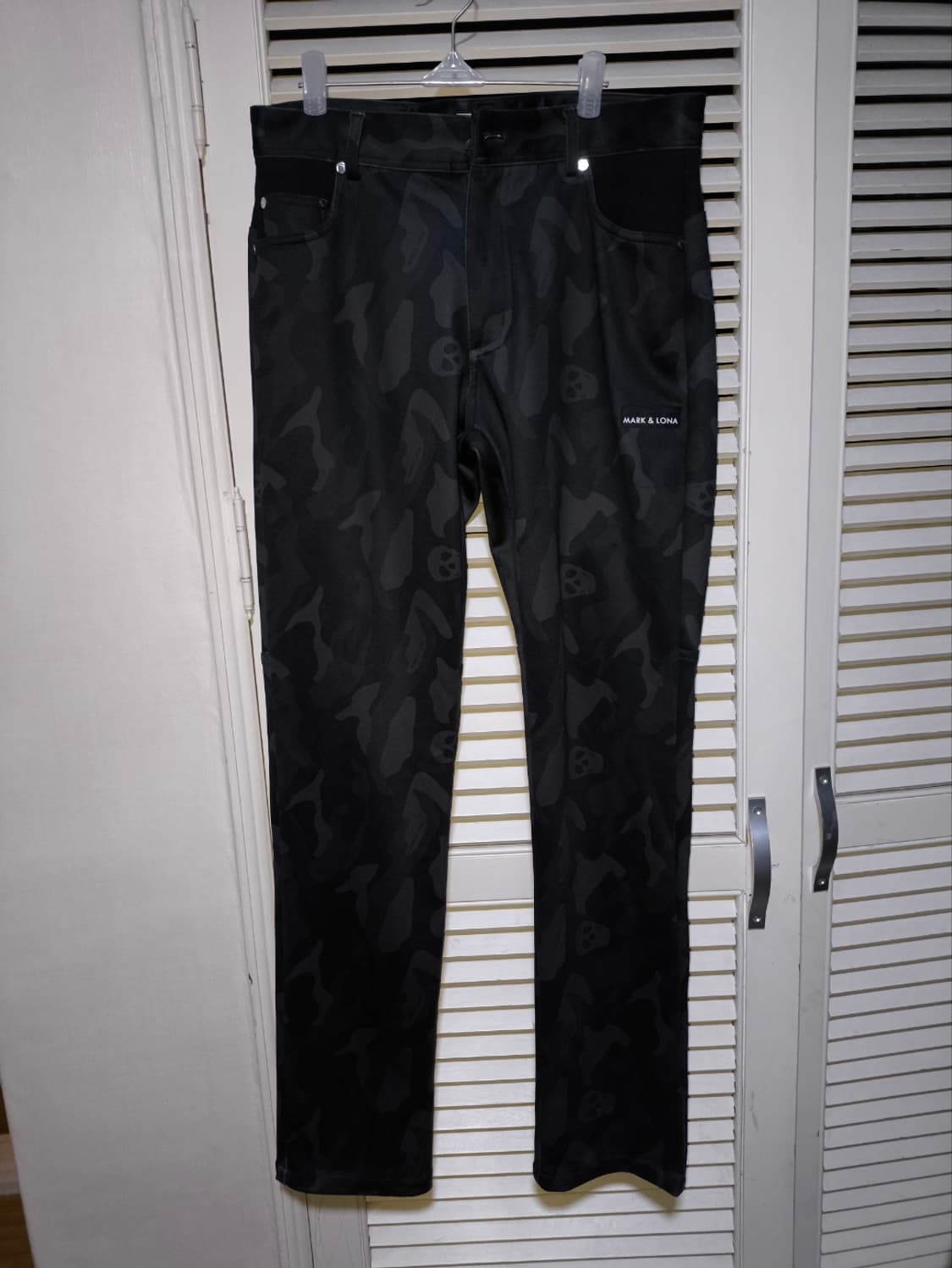 32 마크앤로나 스컬 골프웨어 바지 상품이미지1