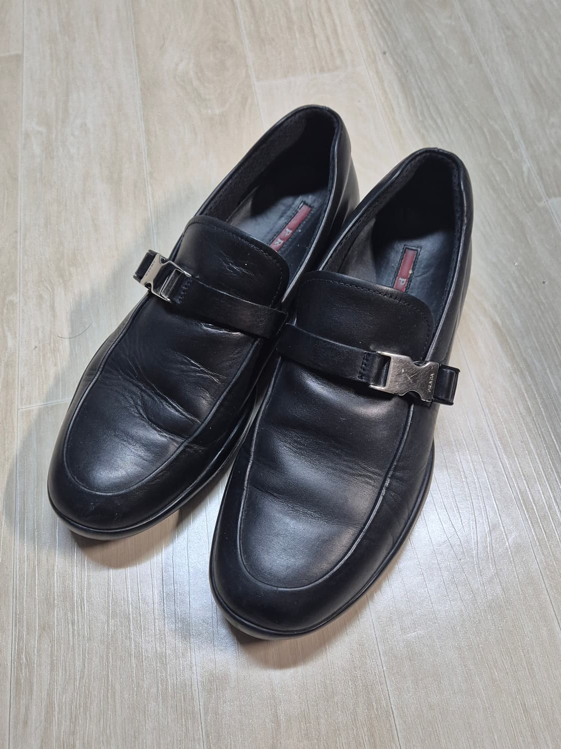 프라다 버클 로퍼 상품이미지4