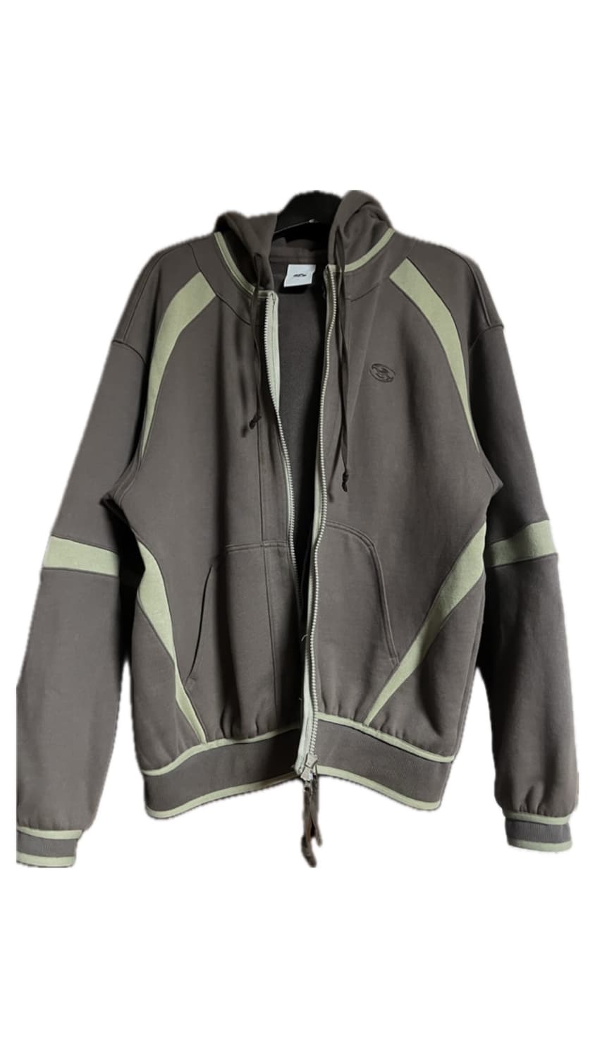 산산기어 OBLIQUE HOODIE ZIP-UP 상품이미지4