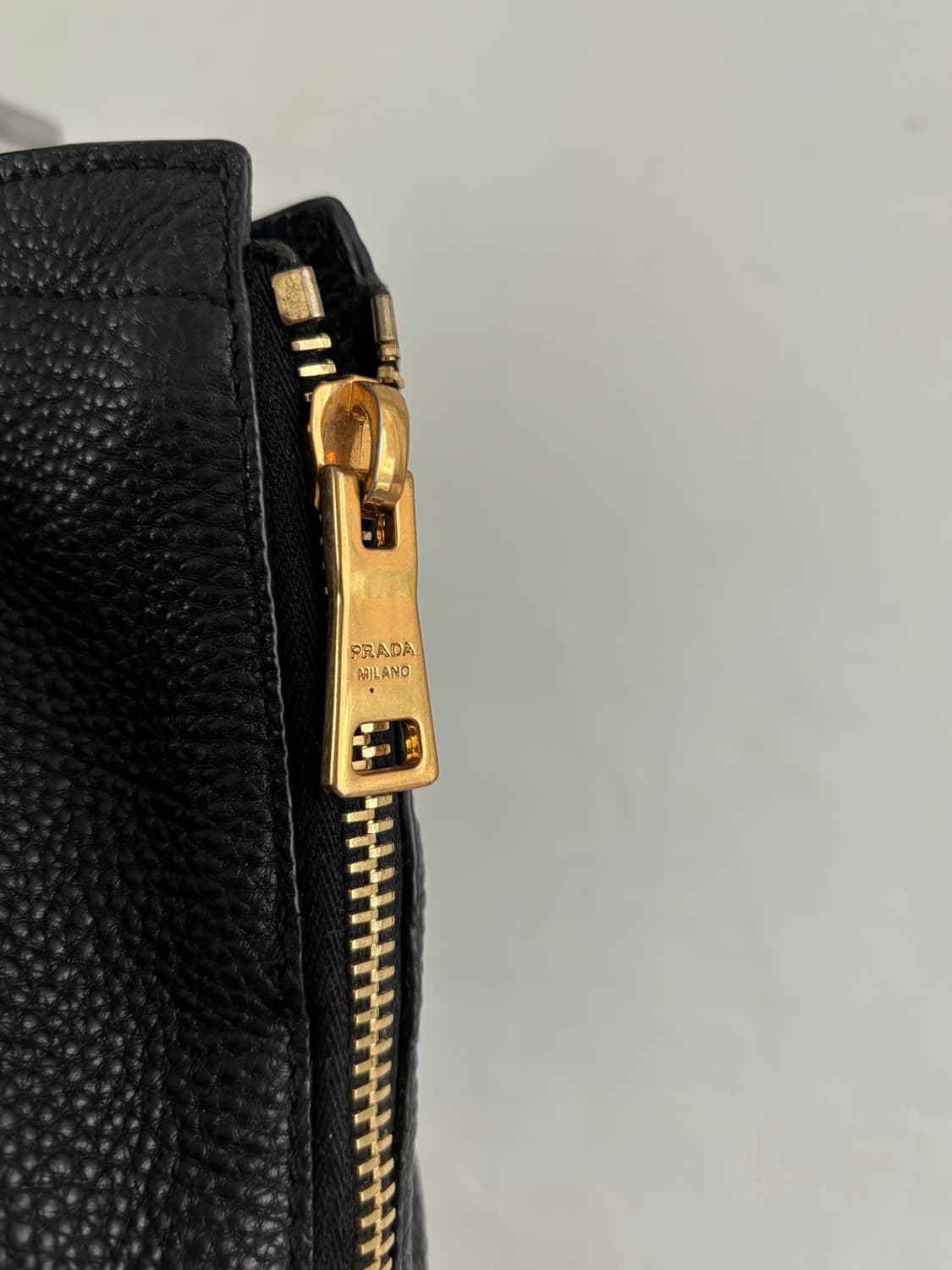 Prada 프라다 비텔로 다이노 레더 토트백  상품이미지5