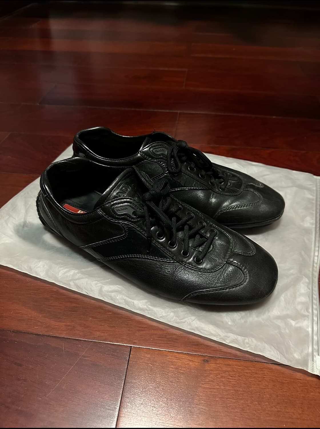 프라다 빈티지 스니커즈 8 상품이미지1