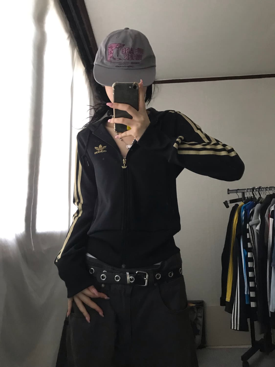 아디다스 블랙 골드 후드져지 상품이미지1