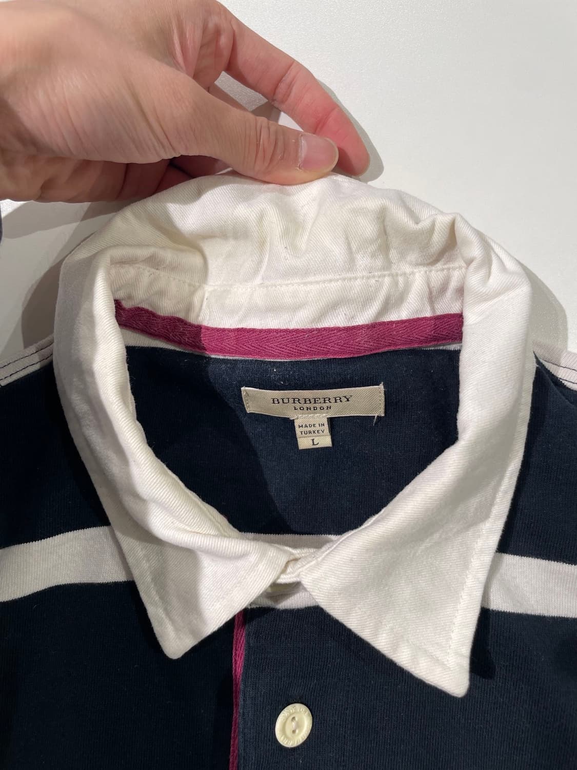 버버리 빅 기마로고 스트라이프 럭비티 상품이미지7