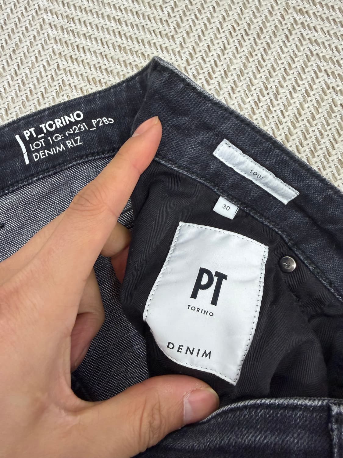정품) PT 토리노 블랙 스판 데님 청바지 30 상품이미지6