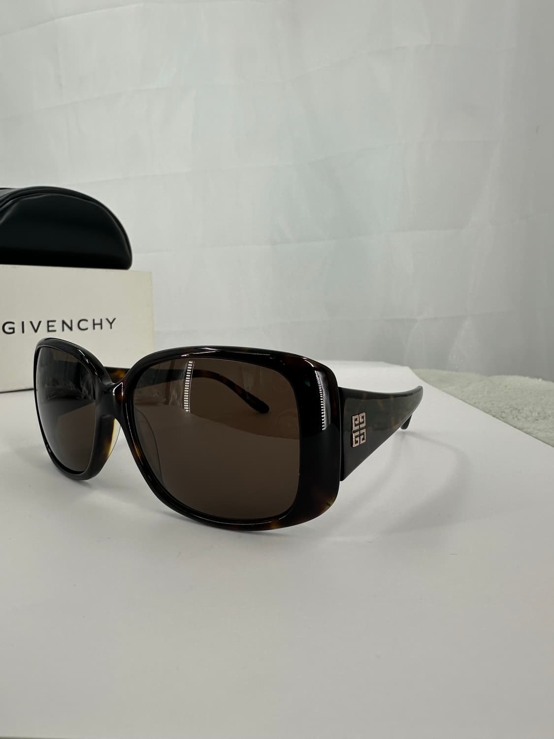 [새상품 무료배송] 정품 지방시 Made in Italy 선글라스 상품이미지4