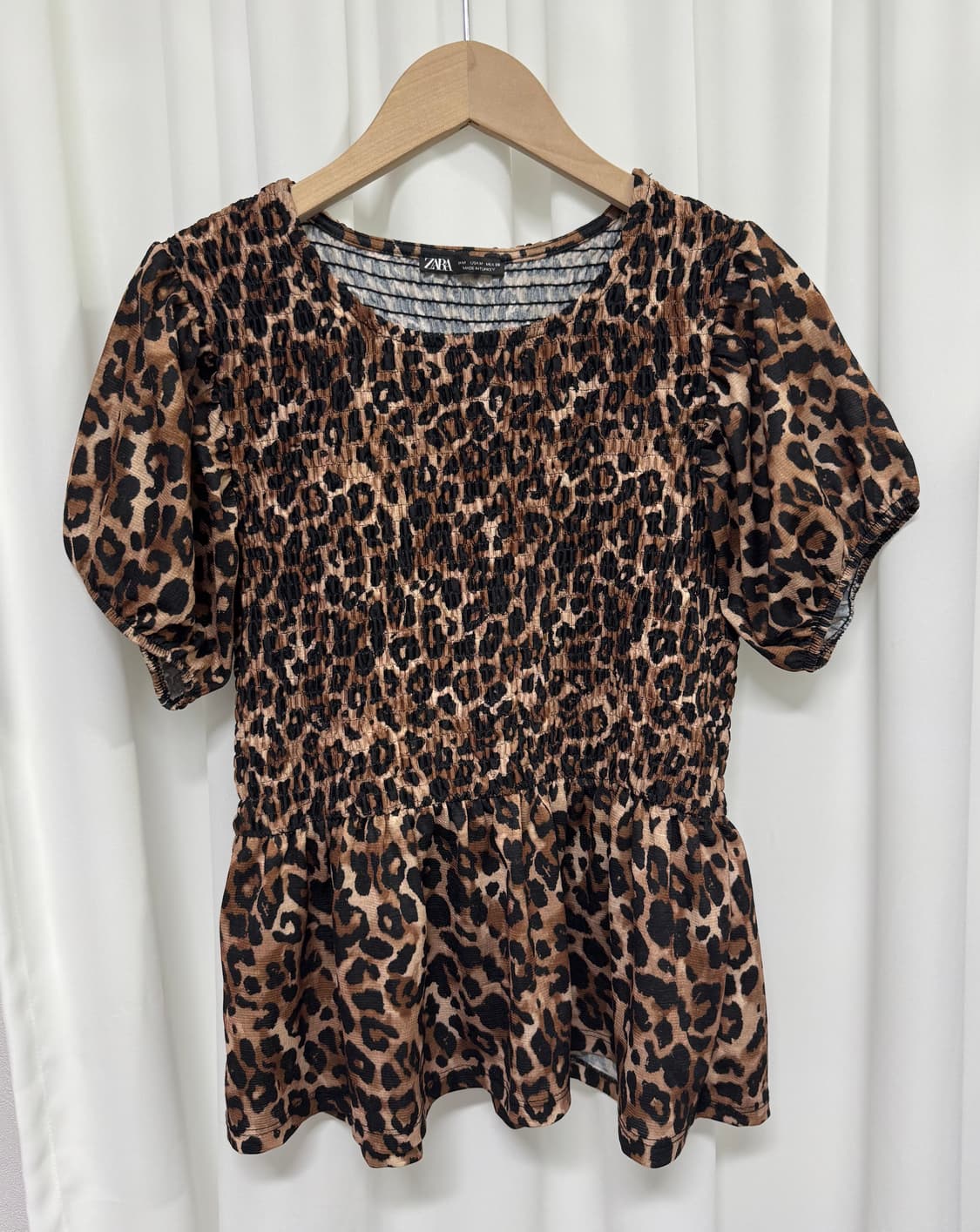 자라 레오파드 스모킹 블라우스 ZARA 상품이미지1