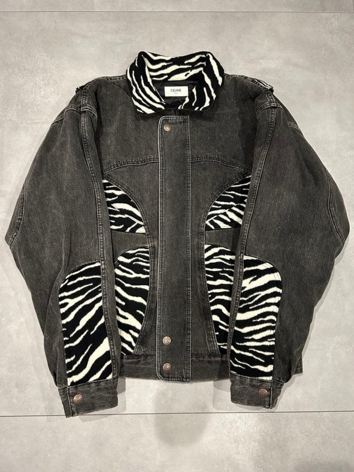 [NCT 태용님 착용] 셀린느 21AW 지브라 데님 자켓 상품이미지3