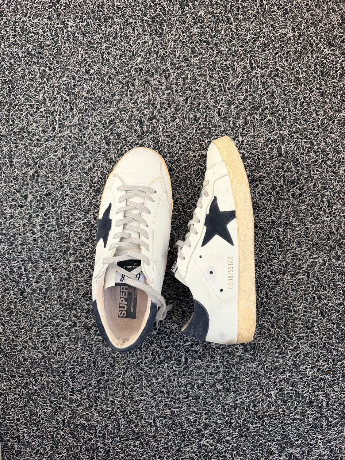 골든구스 슈퍼스타 화이트 네이비 스니커즈 270 상품이미지2