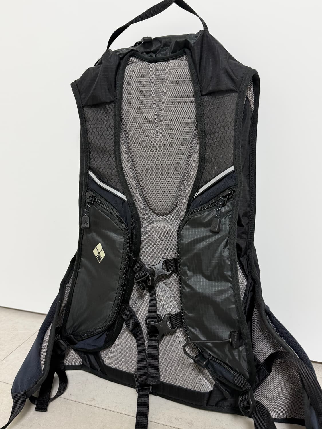 몽벨 FLAT IRON PACK 20 백팩 판매합니다. 상품이미지2