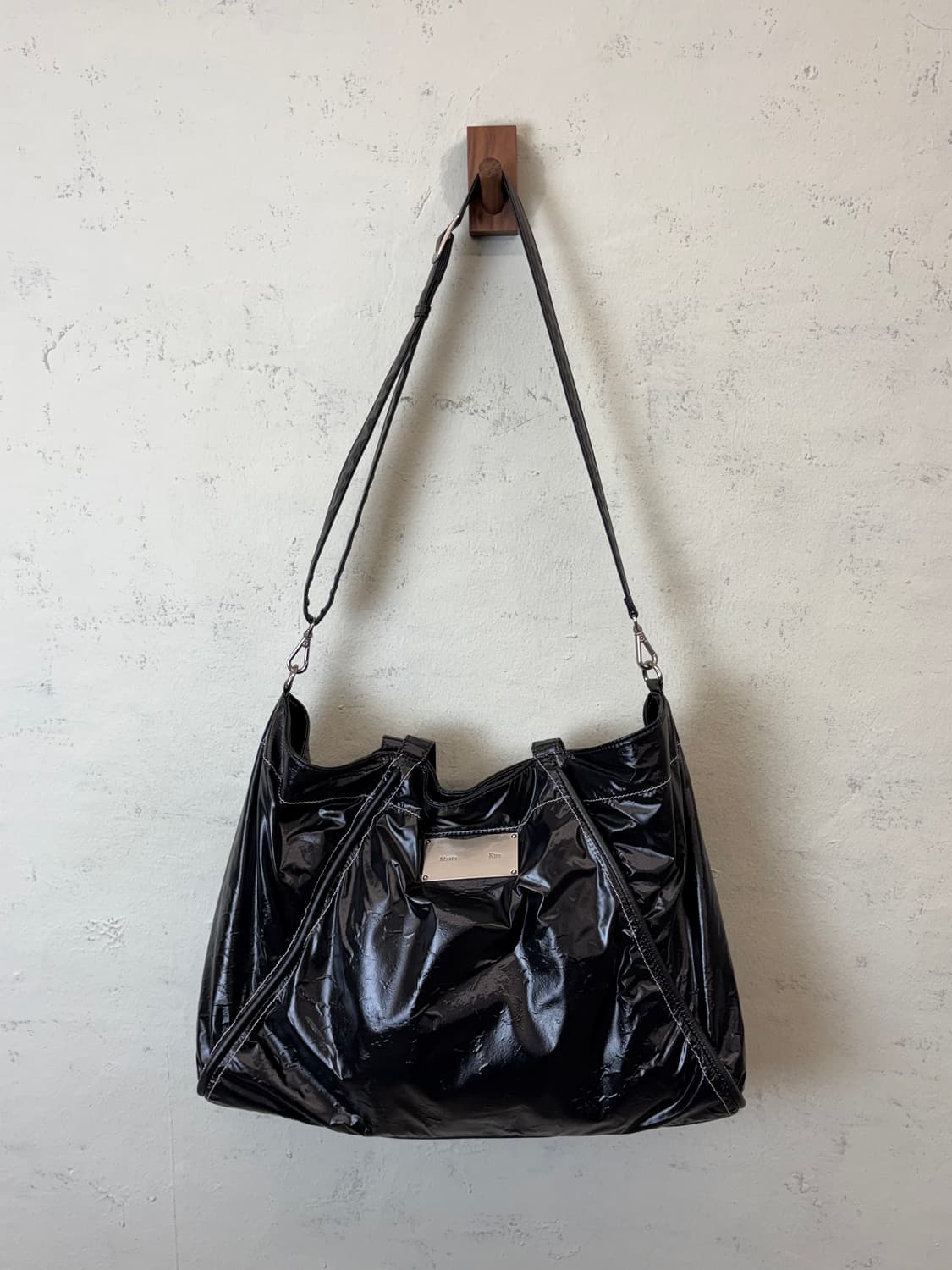 마뗑킴 빅 코팅 토트백 블랙 상품이미지2